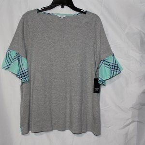 Crown & Ivy Top NWT